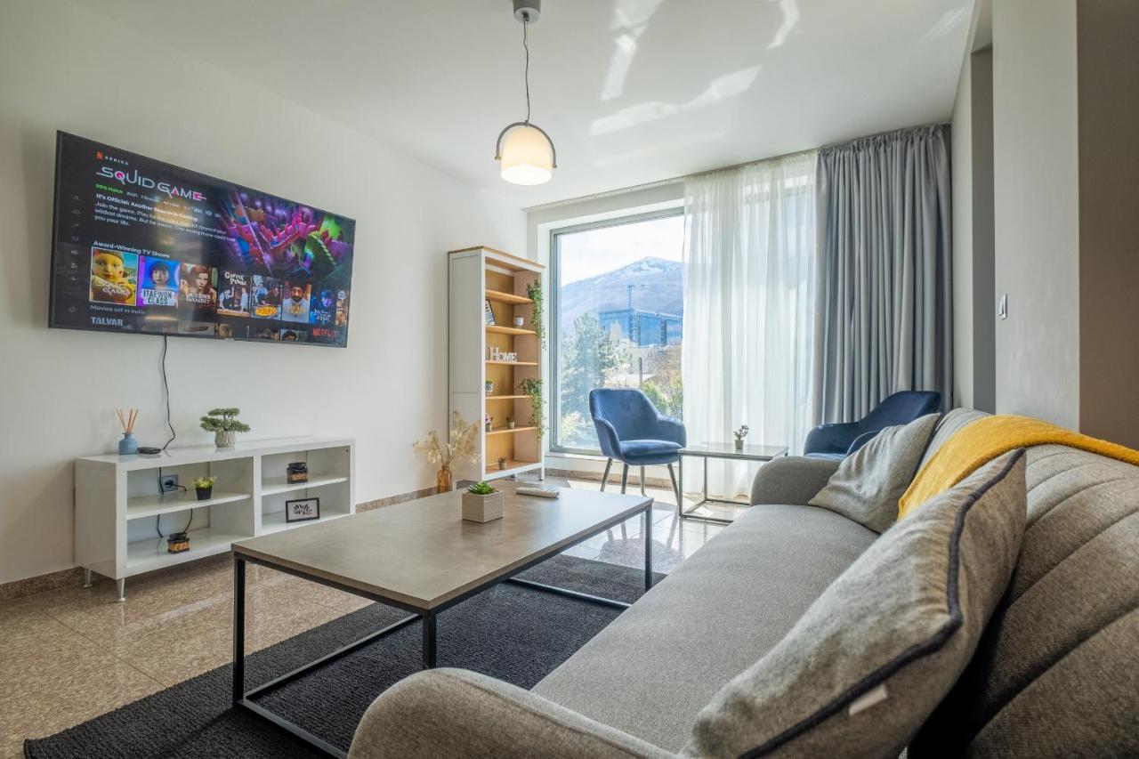 Julie'S Sunny Cozy Apartment With Balcony Sofia Exterior photo