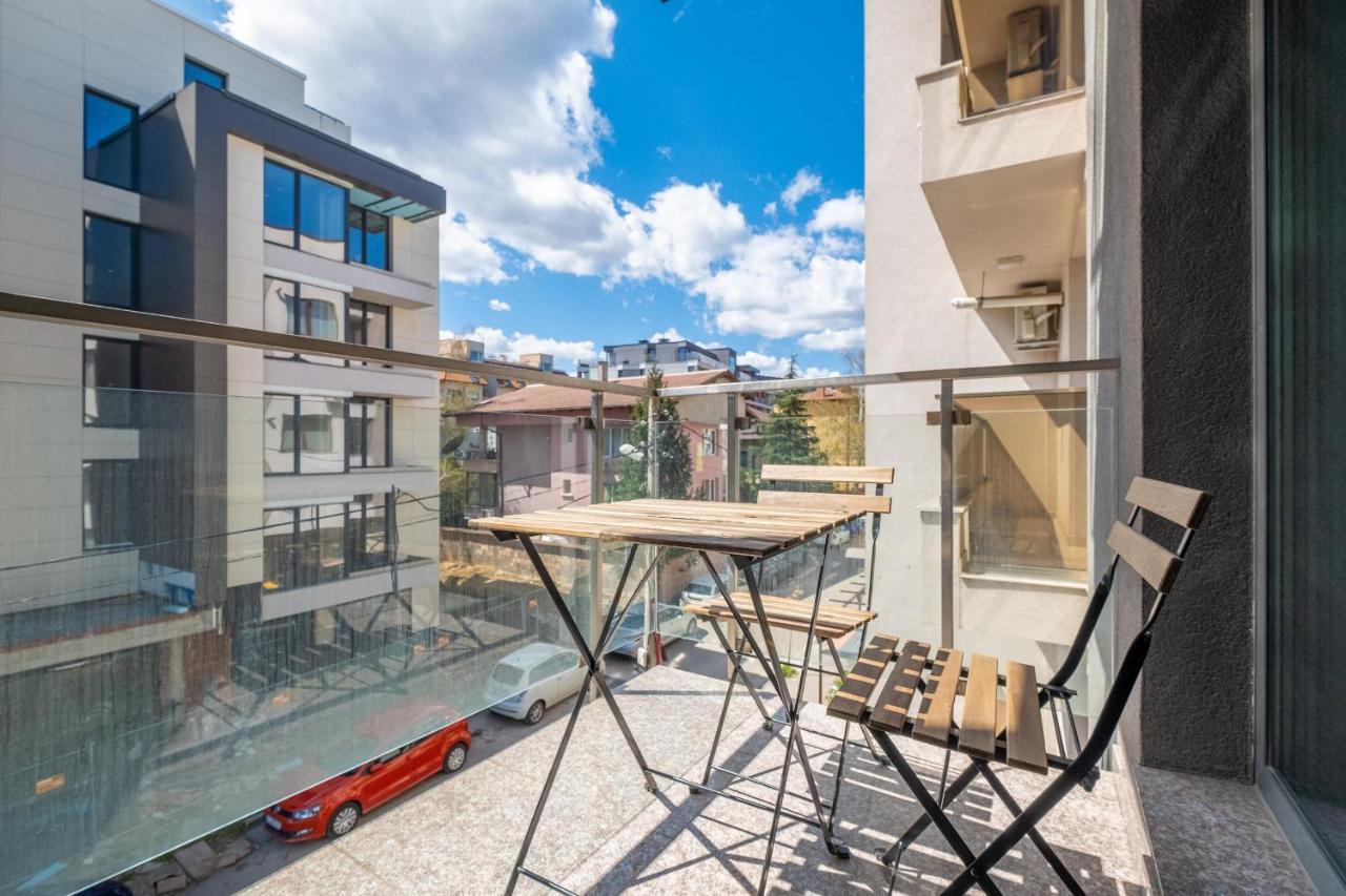 Julie'S Sunny Cozy Apartment With Balcony Sofia Exterior photo