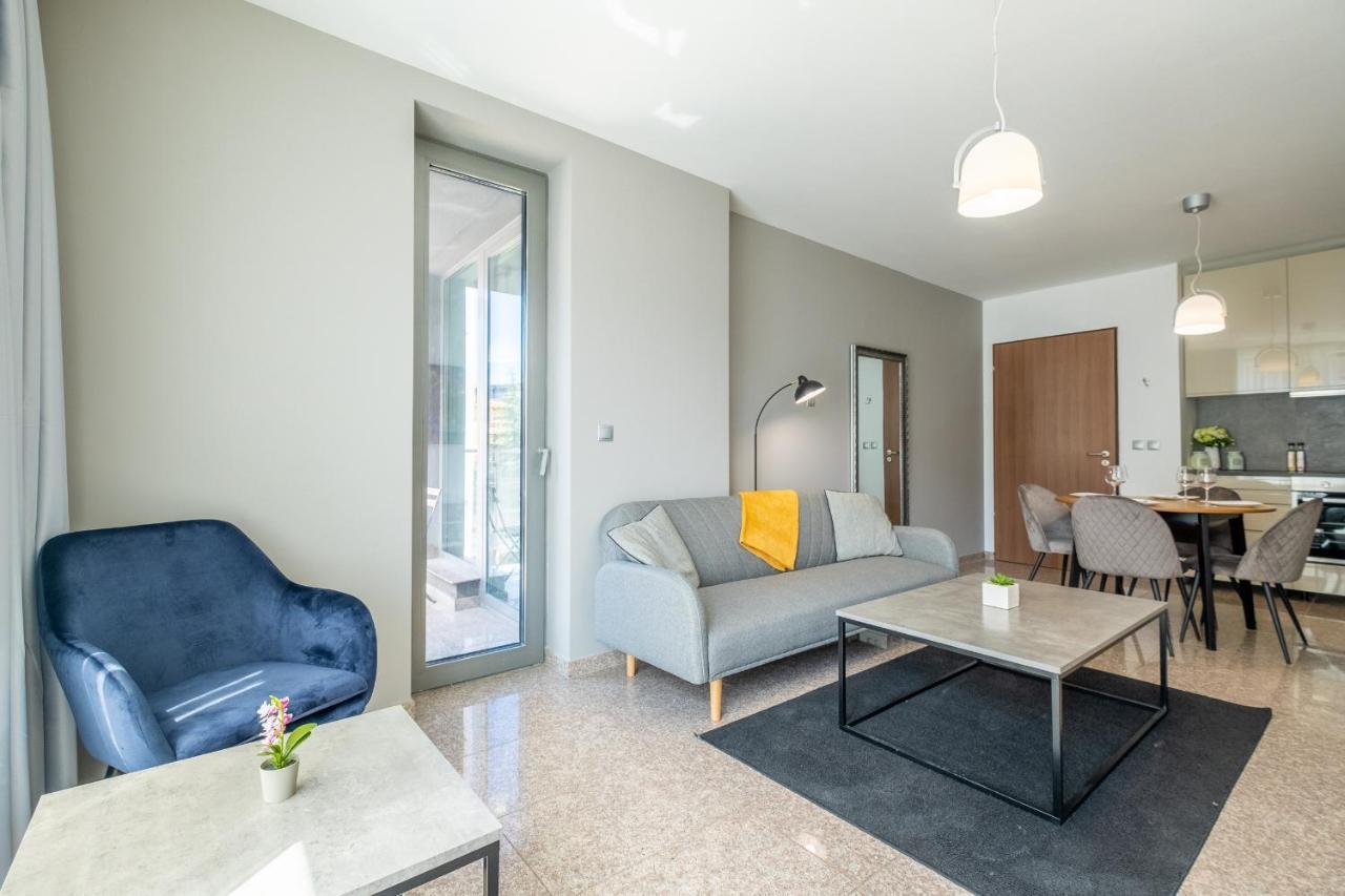 Julie'S Sunny Cozy Apartment With Balcony Sofia Exterior photo