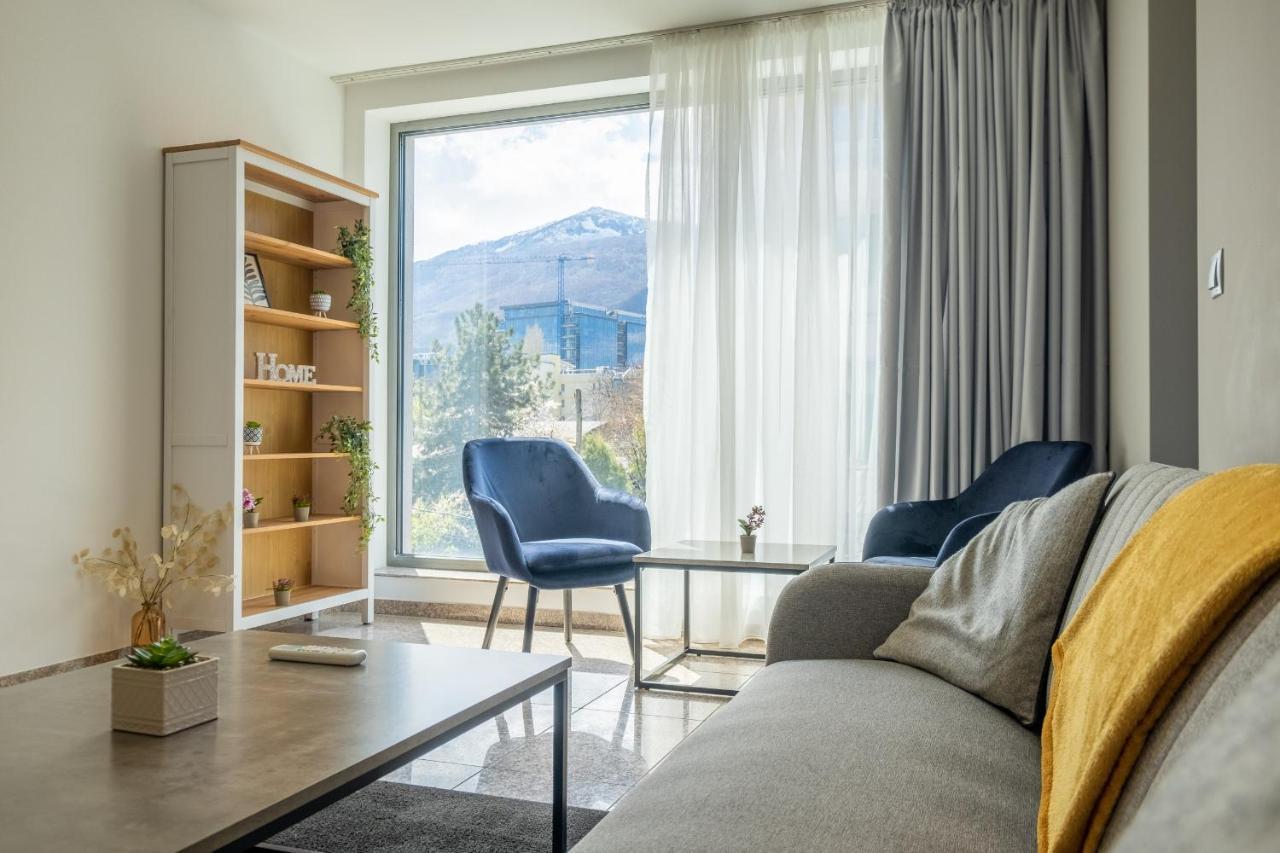 Julie'S Sunny Cozy Apartment With Balcony Sofia Exterior photo